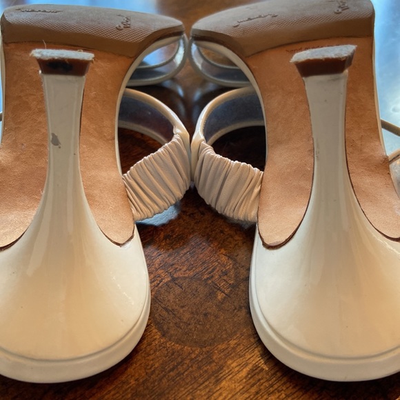 Manolo Blahnik heels - Picture 7 of 8